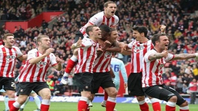 Video clip bàn thắng: Southampton 6-1 Aston Villa (Ngoại hạng Anh 2014/15)